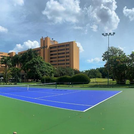 Hotel Transamerica Сан-Пауло Экстерьер фото Tennis Courts