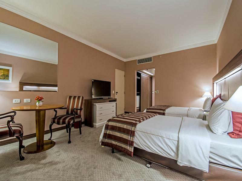 Hotel Transamerica Сан-Пауло Экстерьер фото A room at the hotel